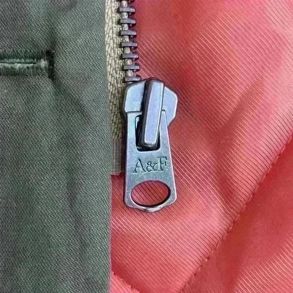 Abercrombie & Fitch Womens Olive Faux Fur Hooded Parka Military Jacket Small - Picture 12 of 12